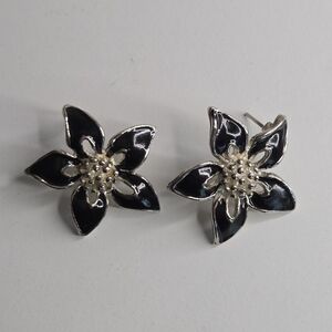 Sophisticated Black and Silver Floral Earrings